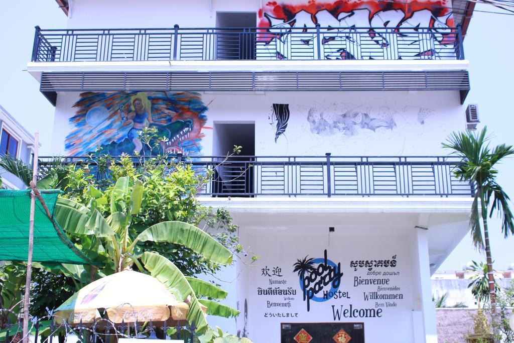 Pool Party Hostel Siem Reap Exterior foto