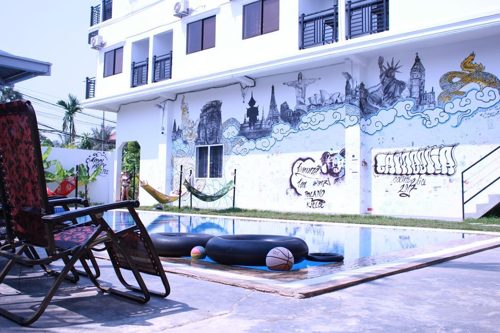 Pool Party Hostel Siem Reap Exterior foto